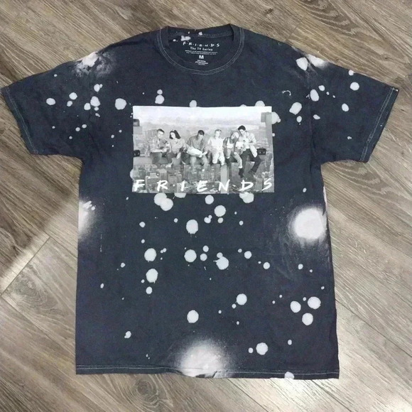F.R.I.E.N.D.S Bleached T-shirt - Picture 1 of 7